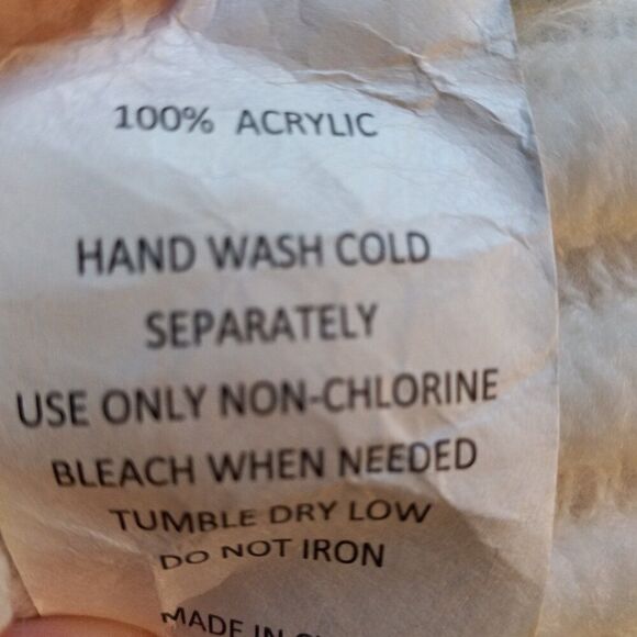 Woven White Fringed Lightweight Throw/Wrap/Blanket Cottagecore Grandmacore - Picture 4 of 4